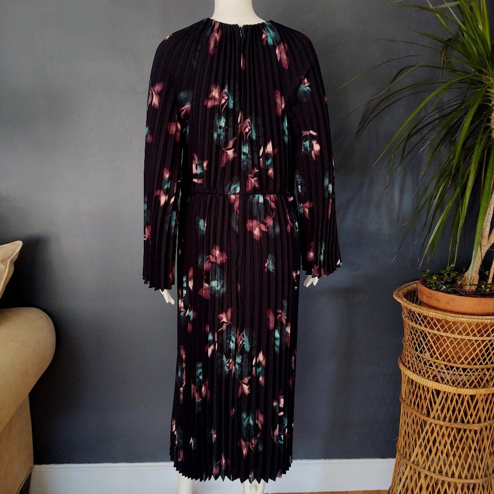 Alfani floral pleated midi dress with bell sleeves NWT - Picture 5 of 12